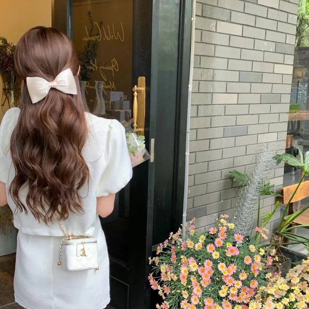 小孩好黑